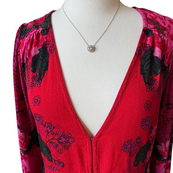 Free People Floral Deep V-Neck Long Sleeve Blouse  Size M Red/Pink Velvet Mix - Picture 7 of 14